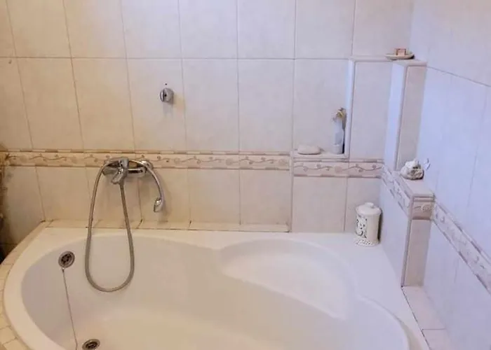 Bakonyszive Vendeghaz *